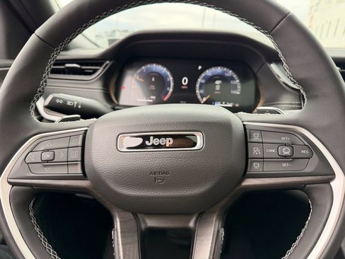 New 2026 Jeep Grand Cherokee Altitude AWD/4WD image 14
