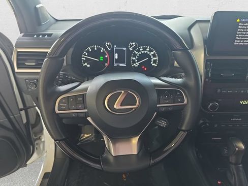 Certified 2022 Lexus GX 460 Premium w/ Premium Plus Package AWD/4WD image 19