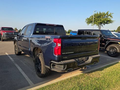 Used 2021 Chevrolet Silverado 1500 LT Trail Boss w/ Convenience Package II AWD/4WD image 2