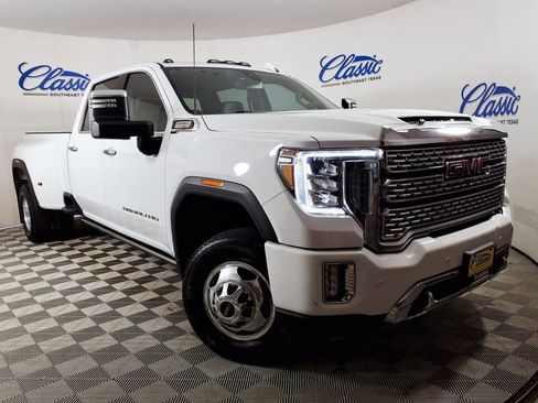 Used 2022 GMC Sierra 3500 Denali AWD/4WD image 1