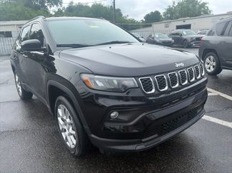 Used 2024 Jeep Compass Latitude AWD/4WD video 1