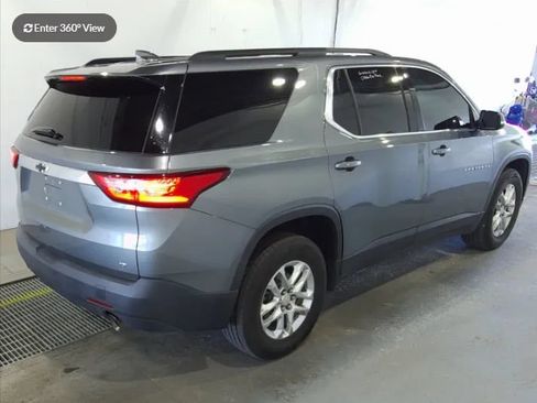 Used 2019 Chevrolet Traverse LT FWD image 2