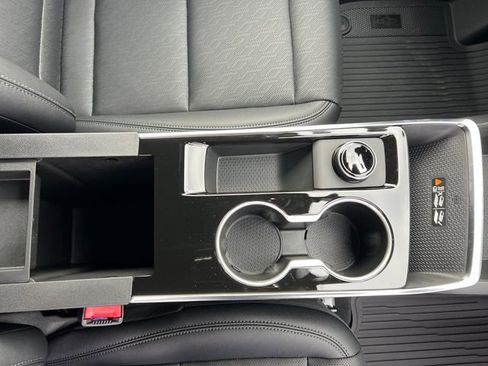 New 2026 Chevrolet Equinox LT w/ Convenience Package II image 23