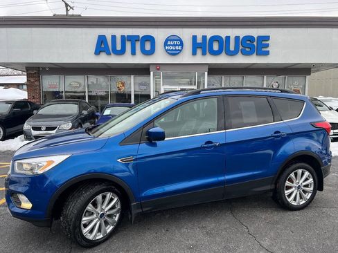 Used 2019 Ford Escape SEL image 1