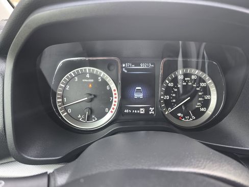 Used 2017 Nissan Titan PRO-4X w/ Pro-4x Convenience Package image 17