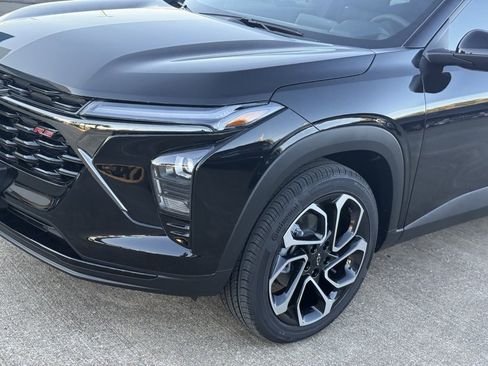 New 2026 Chevrolet Trax RS w/ Sunroof Package image 2