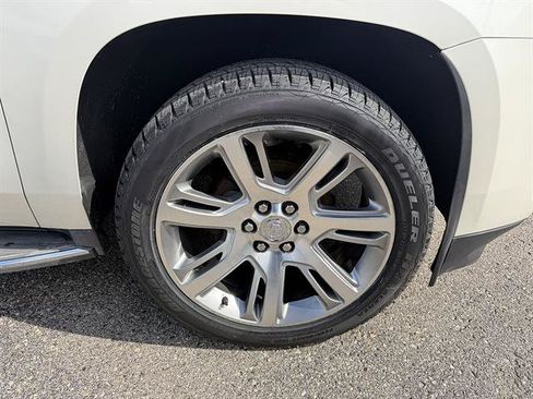 Used 2015 Cadillac Escalade ESV Luxury AWD/4WD image 11