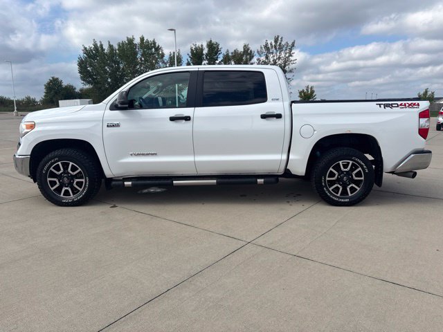 Used 2017 Toyota Tundra SR5 w/ TRD Off Road Package AWD/4WD image 42