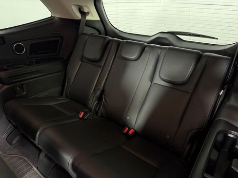 Used 2024 Subaru Ascent Limited w/ Technology Package image 18