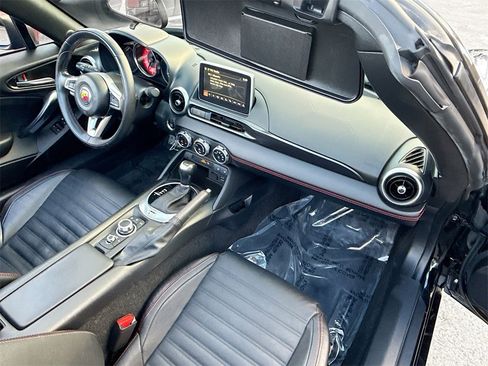 Used 2020 FIAT 124 Spider Abarth w/ Visibility Group image 33