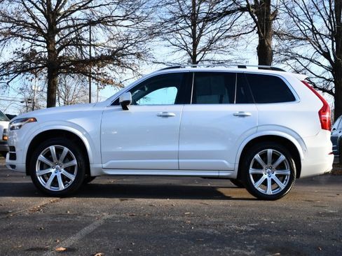 Used 2018 Volvo XC90 T6 Momentum w/ Convenience Package image 4