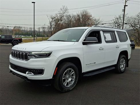 Used 2024 Jeep Wagoneer 4WD w/ Convenience Group I image 6