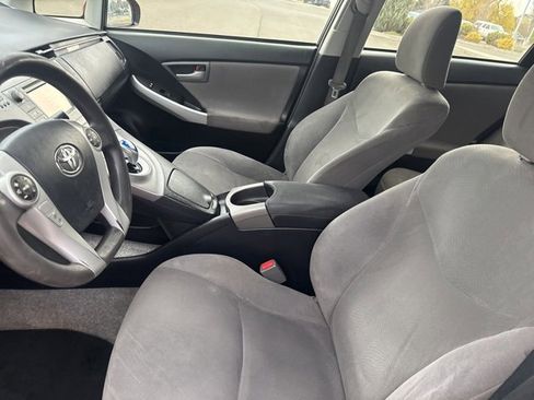 Used 2014 Toyota Prius Two image 23