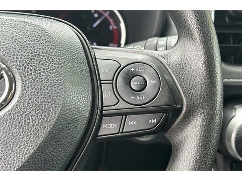 Used 2023 Toyota RAV4 XLE FWD image 28