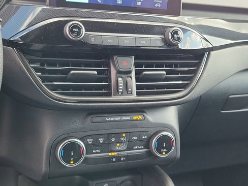 Used 2025 Ford Escape ST-Line image 28