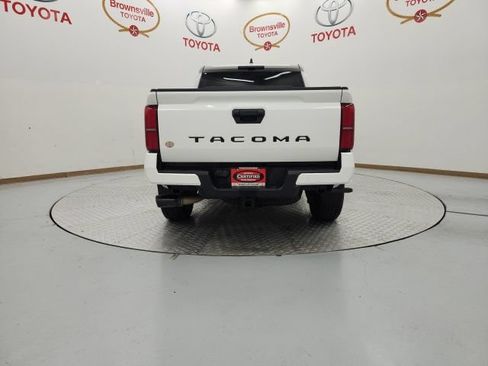 Used 2024 Toyota Tacoma TRD Sport RWD image 7