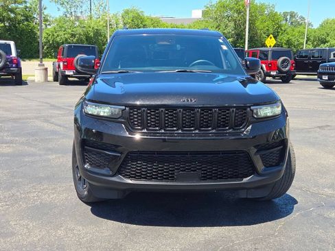 Certified 2024 Jeep Grand Cherokee Altitude RWD image 5