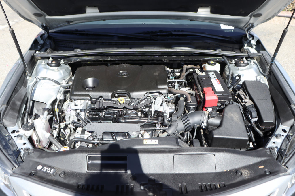 Used 2018 Toyota Camry SE FWD image 11