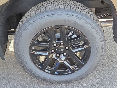 New 2026 Chevrolet Silverado 1500 High Country w/ Midnight Edition image 7