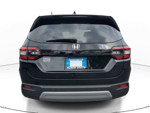 Certified 2025 Honda Pilot EX-L image 5