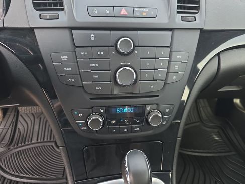 Used 2012 Buick Regal Leather FWD image 21