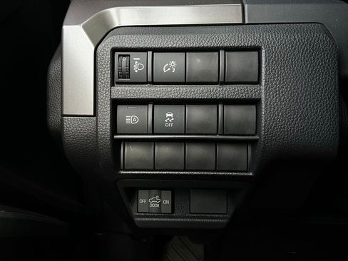 Used 2024 Toyota Tacoma TRD Off-Road image 20