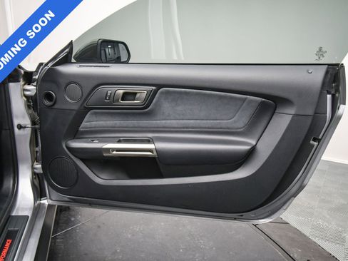 Used 2020 Ford Mustang Shelby GT350 w/ Technology Package image 45