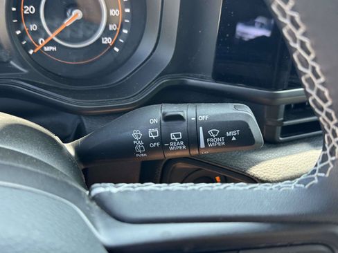 Used 2025 Jeep Wrangler Unlimited Sport AWD/4WD image 20