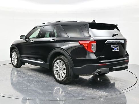 Used 2022 Ford Explorer Limited w/ Equipment Group 301A image 7