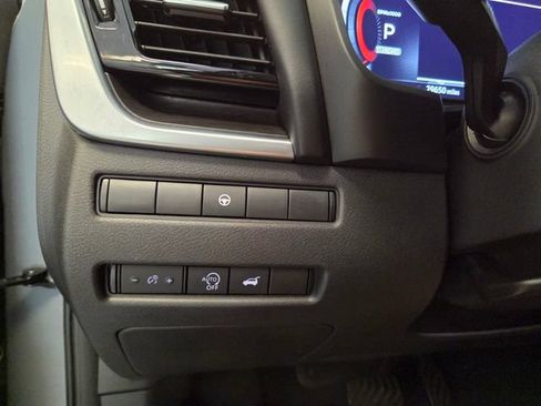 Used 2023 Nissan Rogue Platinum FWD image 29