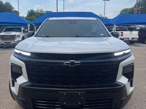 Used 2024 Chevrolet Traverse RS w/ LPO, Floor Liner Package image 2