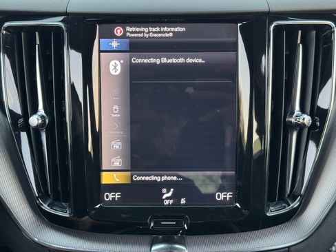 Used 2019 Volvo XC60 T5 R-Design w/ Protection Package image 25