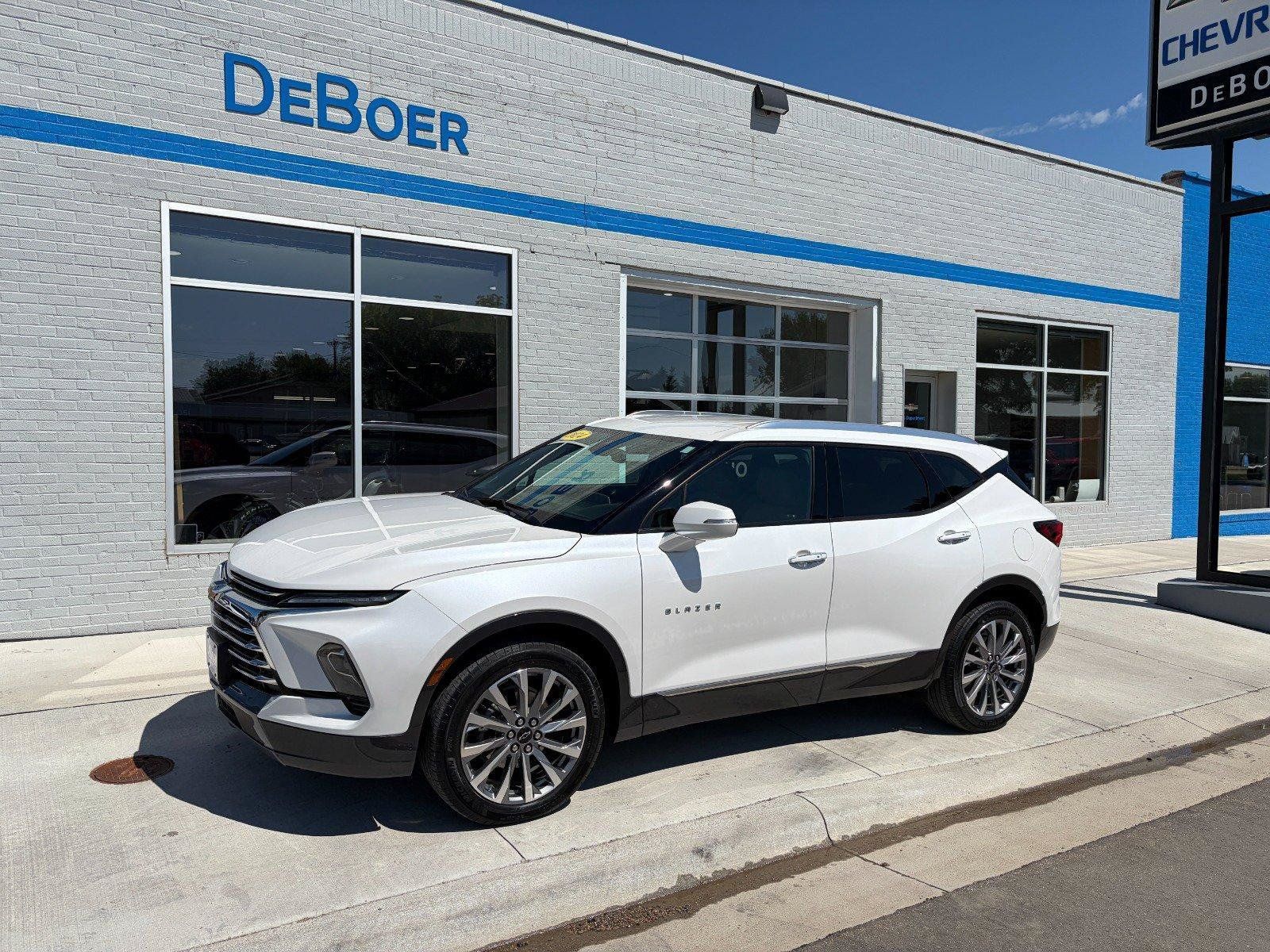 Used 2024 Chevrolet Blazer Premier w/ Enhanced Convenience Package AWD/4WD image 1