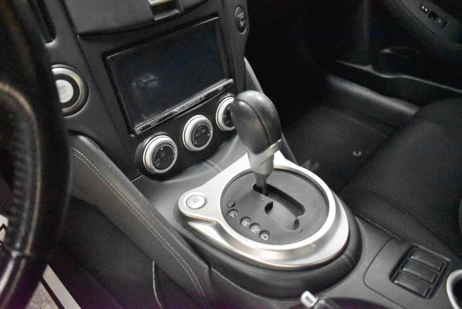Used 2014 Nissan 370Z Coupe RWD image 49