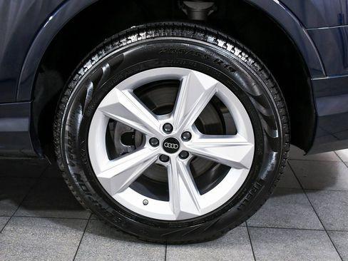 Used 2025 Audi Q7 3.0T Premium w/ Convenience Package image 8