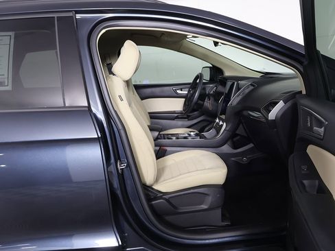 Used 2024 Ford Edge SE image 26
