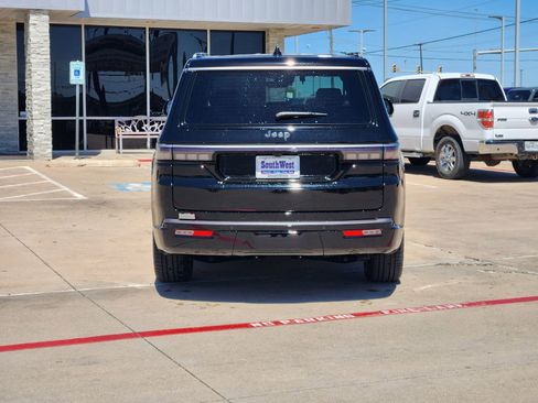 New 2026 Jeep Grand Wagoneer 2WD image 8