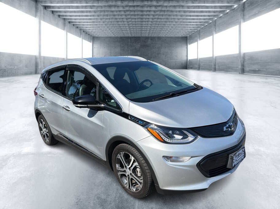 Used 2020 Chevrolet Bolt Premier w/ Infotainment Package FWD image 2