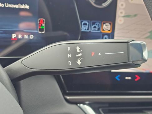 New 2026 Chevrolet Equinox EV LT image 16