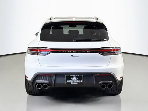 Used 2026 Porsche Macan AWD/4WD image 4