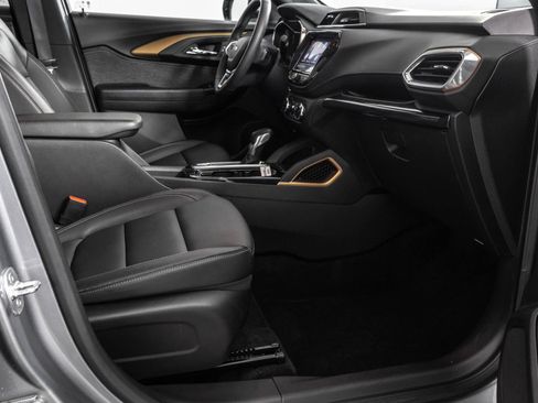 Used 2023 Chevrolet TrailBlazer ACTIV w/ Convenience Package FWD image 40