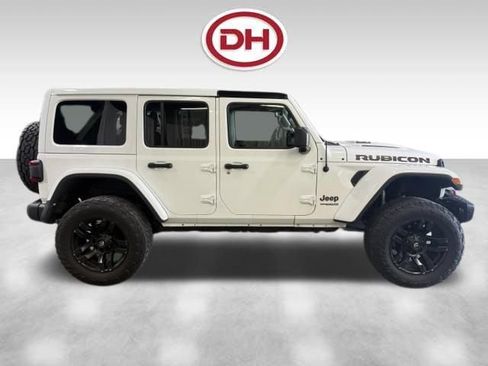 Used 2018 Jeep Wrangler Unlimited Rubicon w/ Dual Top Group AWD/4WD image 2