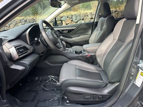 Certified 2025 Subaru Outback Onyx Edition image 14