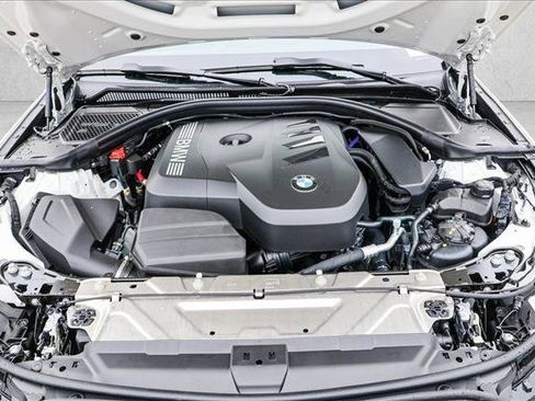 Certified 2025 BMW 330i xDrive Sedan w/ Convenience Package image 27