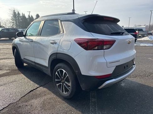 Used 2024 Chevrolet TrailBlazer LT w/ Convenience Package image 4