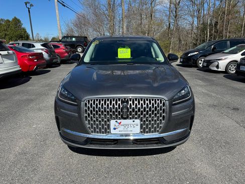 Used 2024 Lincoln Corsair AWD w/ Rear Removable Package Tray image 8
