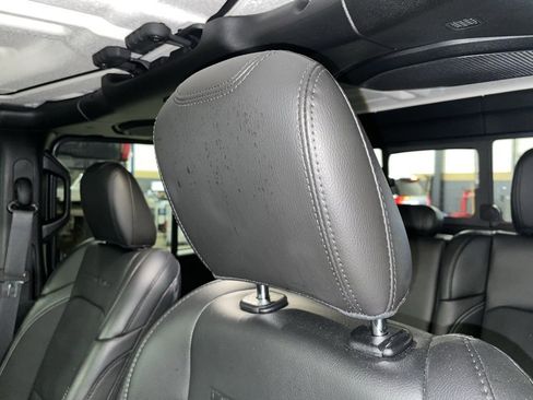 Used 2023 Jeep Gladiator Sport S image 22