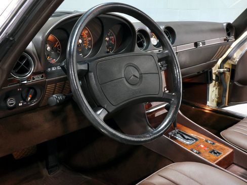 Used 1987 Mercedes-Benz 560 SL image 73