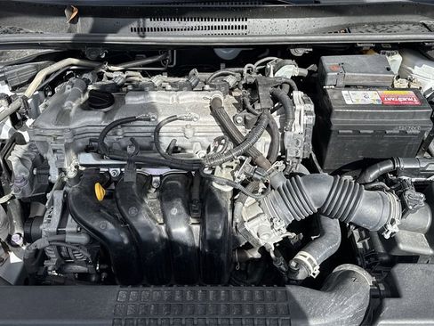 Used 2022 Toyota Corolla LE image 59