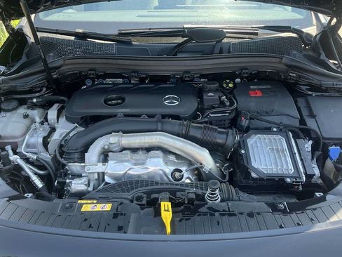 Used 2024 Mercedes-Benz GLA 250 4MATIC image 24